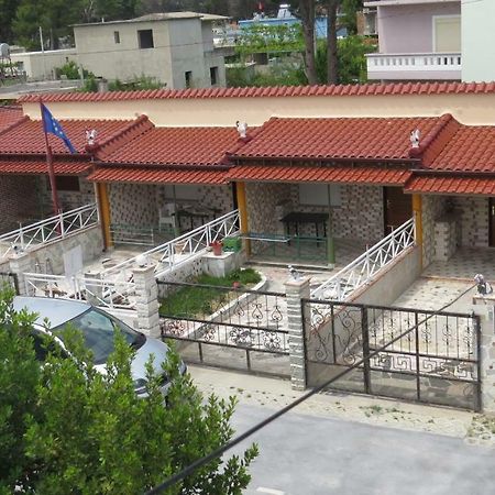 Villas Apartments Shahaj فلورا المظهر الخارجي الصورة
