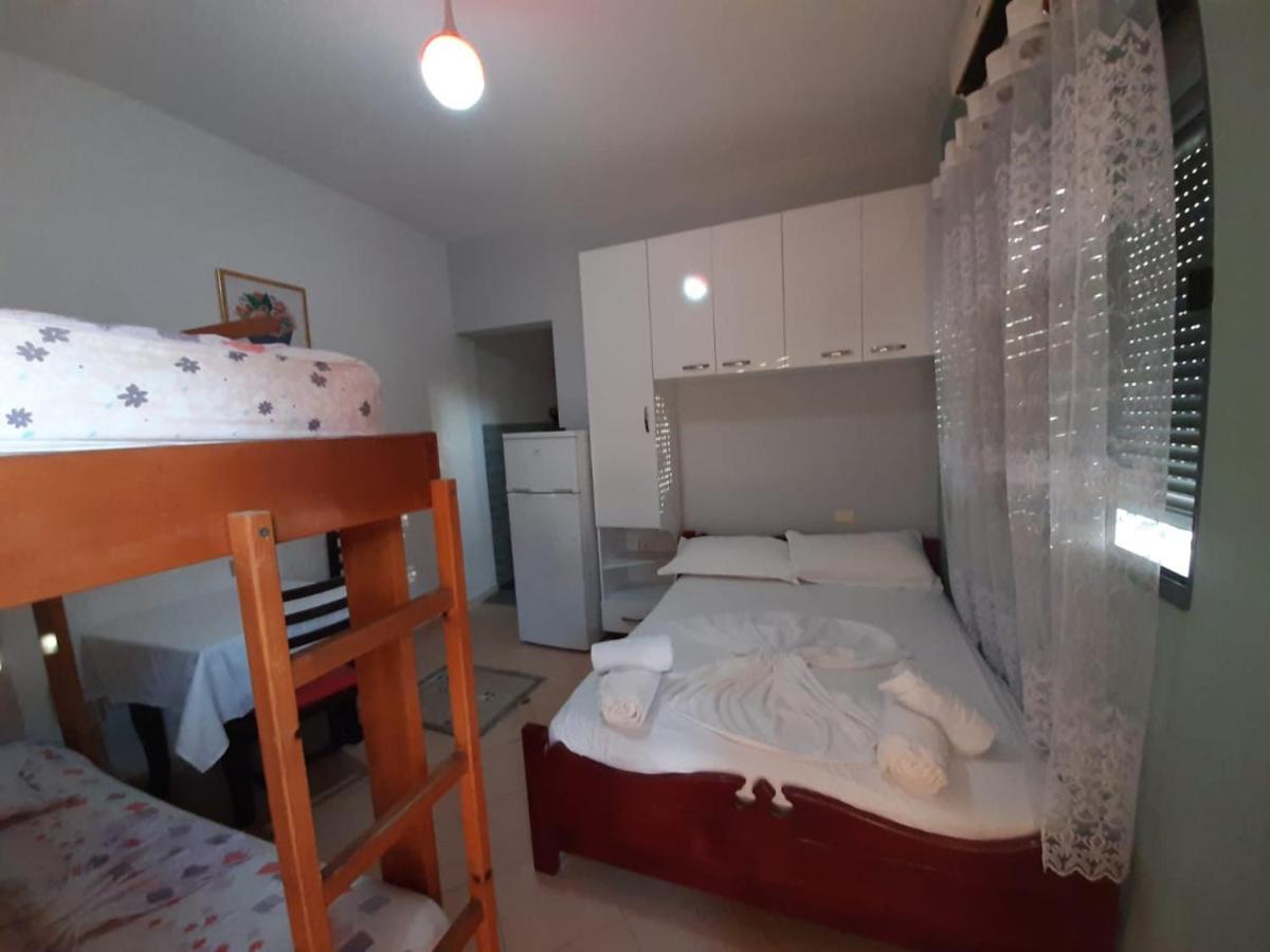 Villas Apartments Shahaj فلورا المظهر الخارجي الصورة