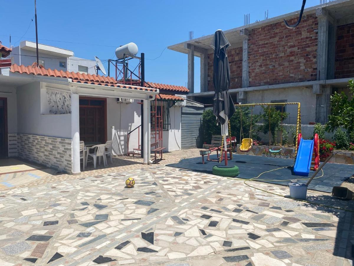 Villas Apartments Shahaj فلورا المظهر الخارجي الصورة