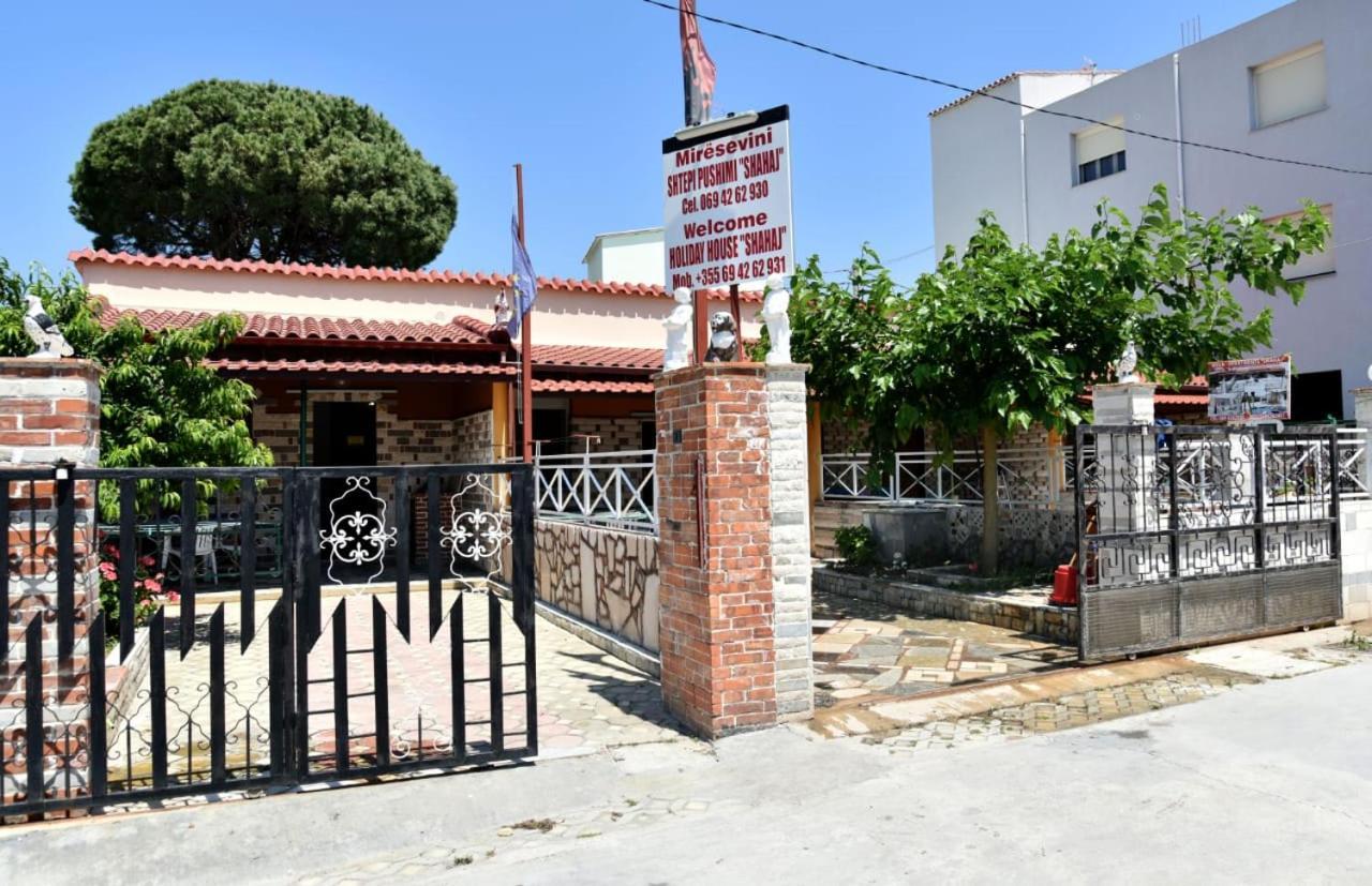 Villas Apartments Shahaj فلورا المظهر الخارجي الصورة