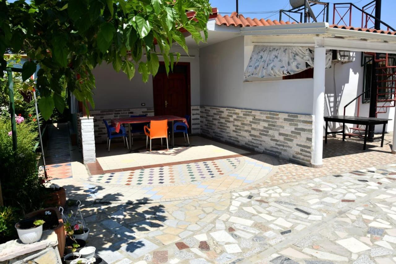 Villas Apartments Shahaj فلورا المظهر الخارجي الصورة