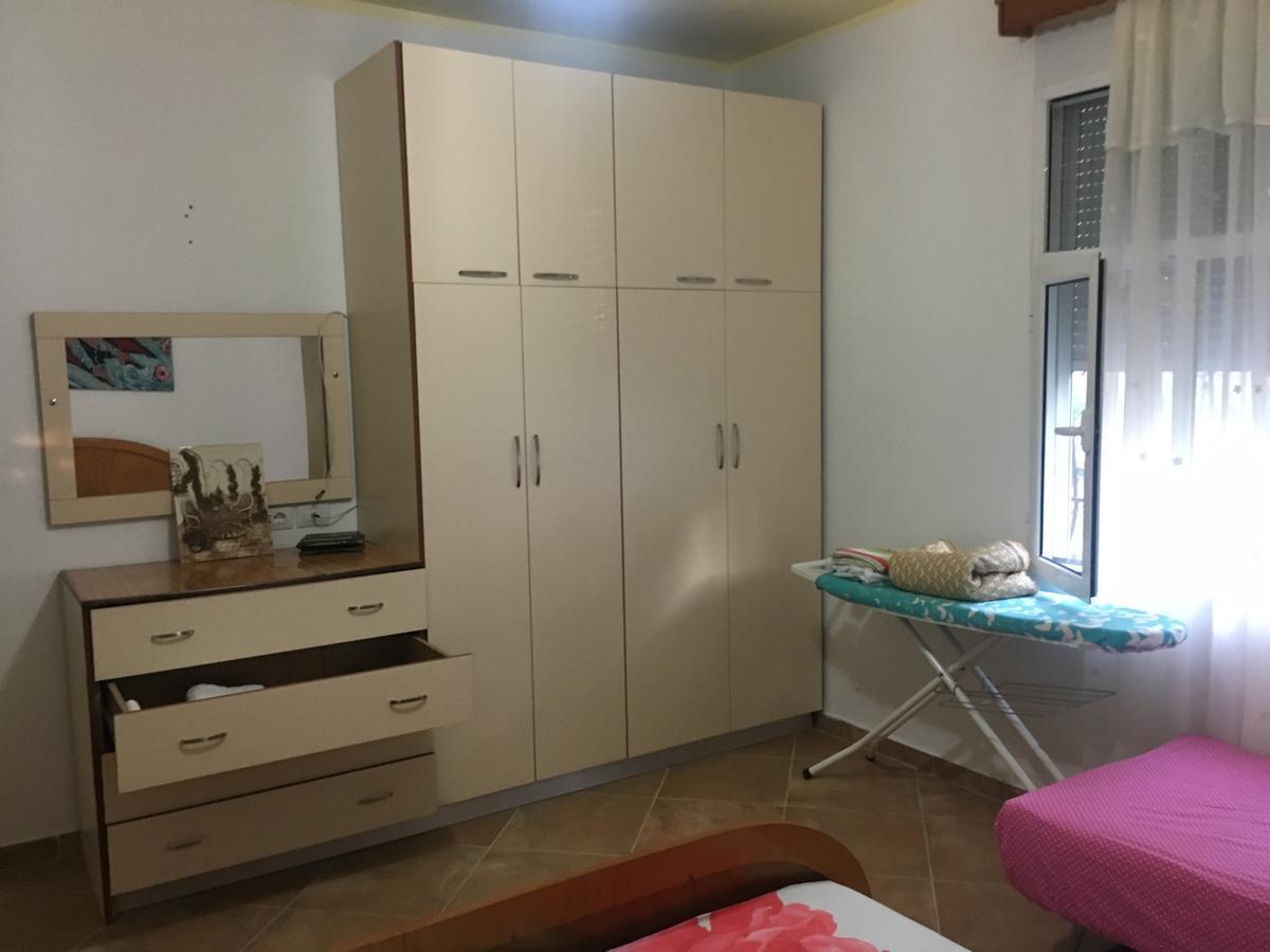 Villas Apartments Shahaj فلورا المظهر الخارجي الصورة
